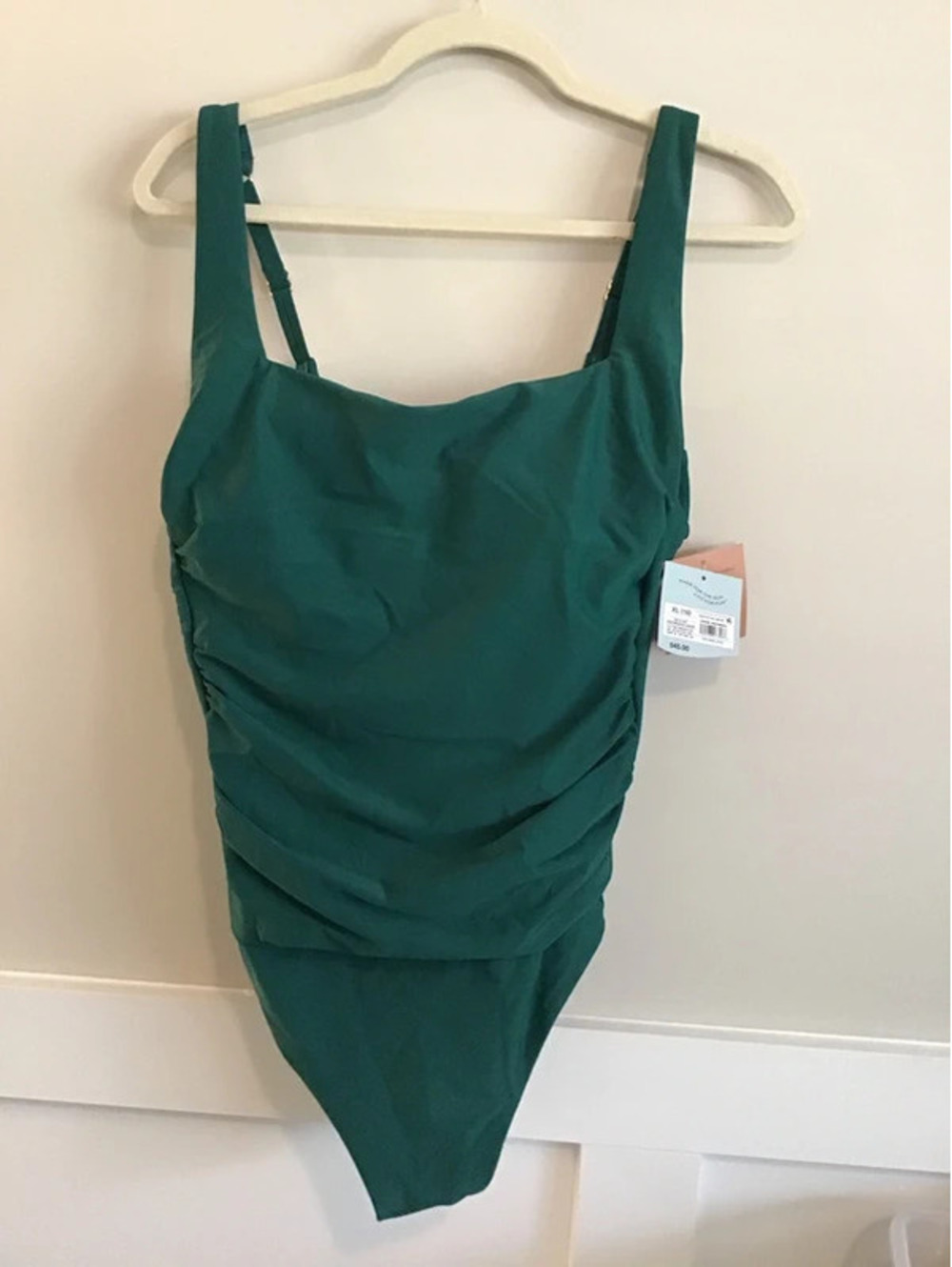 Shade and shore womens xl one piece swimsuit, new, removable pads